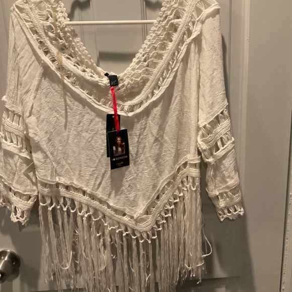 Beach cover up - Picture 2 of 5